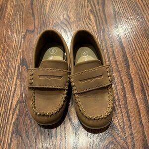 Cat and jack size 9 toddler loafers
